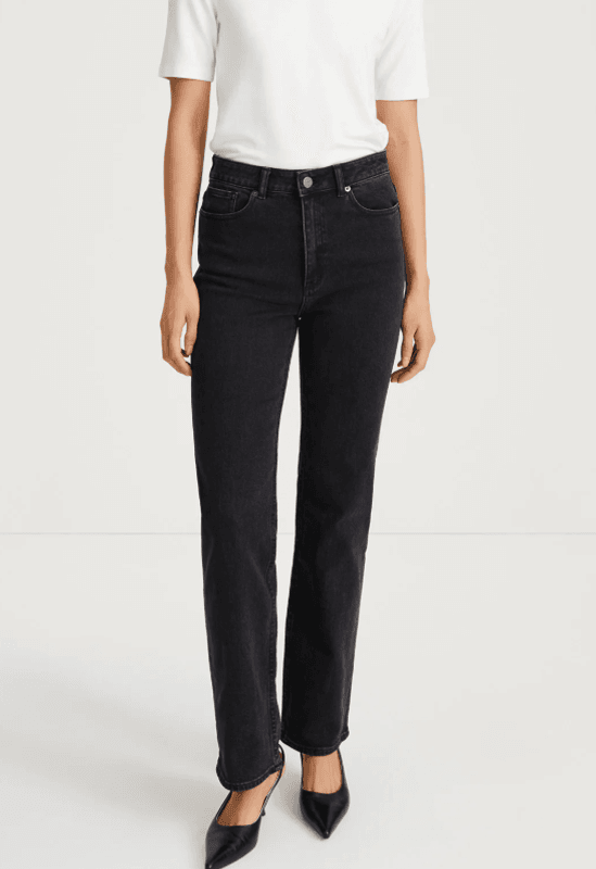 KADEN STRAIGHT FIT DENIM BLACK/ Stylein