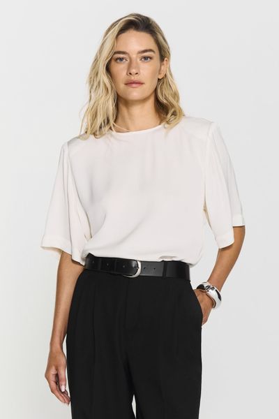 Hovedbilde Leonie Satin Tee Ivory/ Twist&Tango