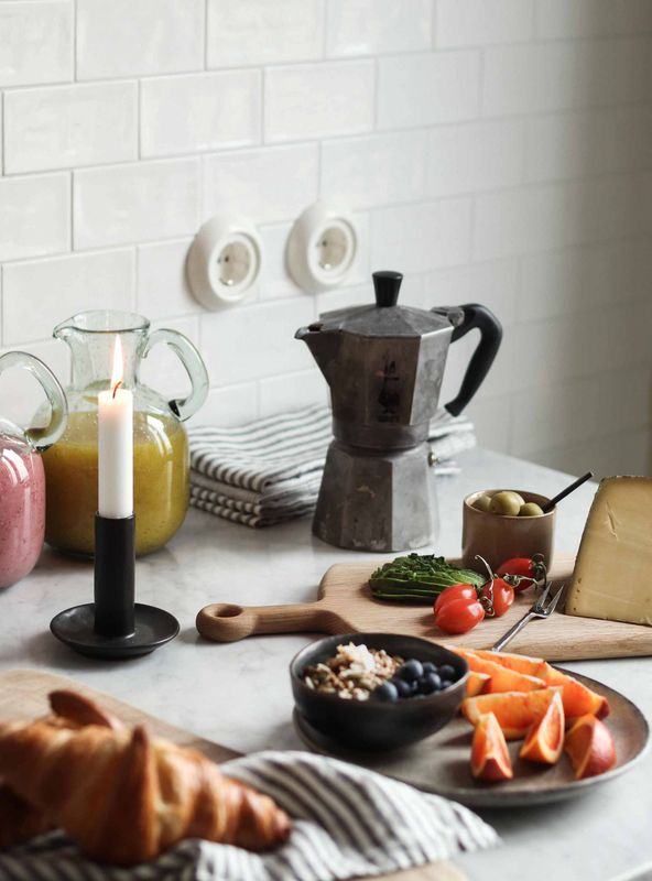 Levi cutting board - medium/ Tell Me More